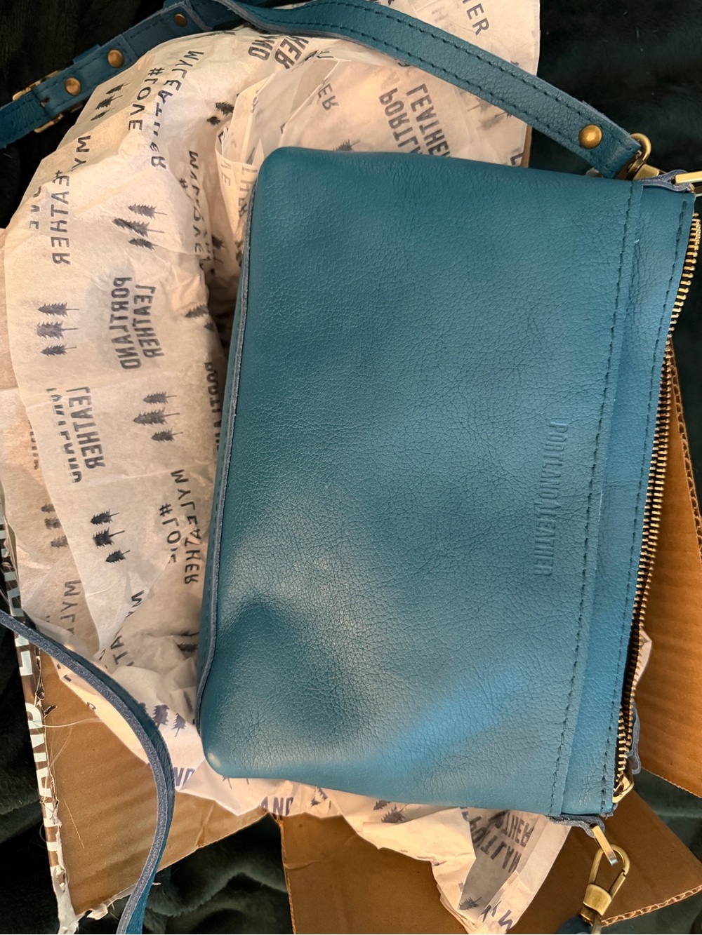Poppy Leather Crossbody Bag - Pebbled Blue Sky